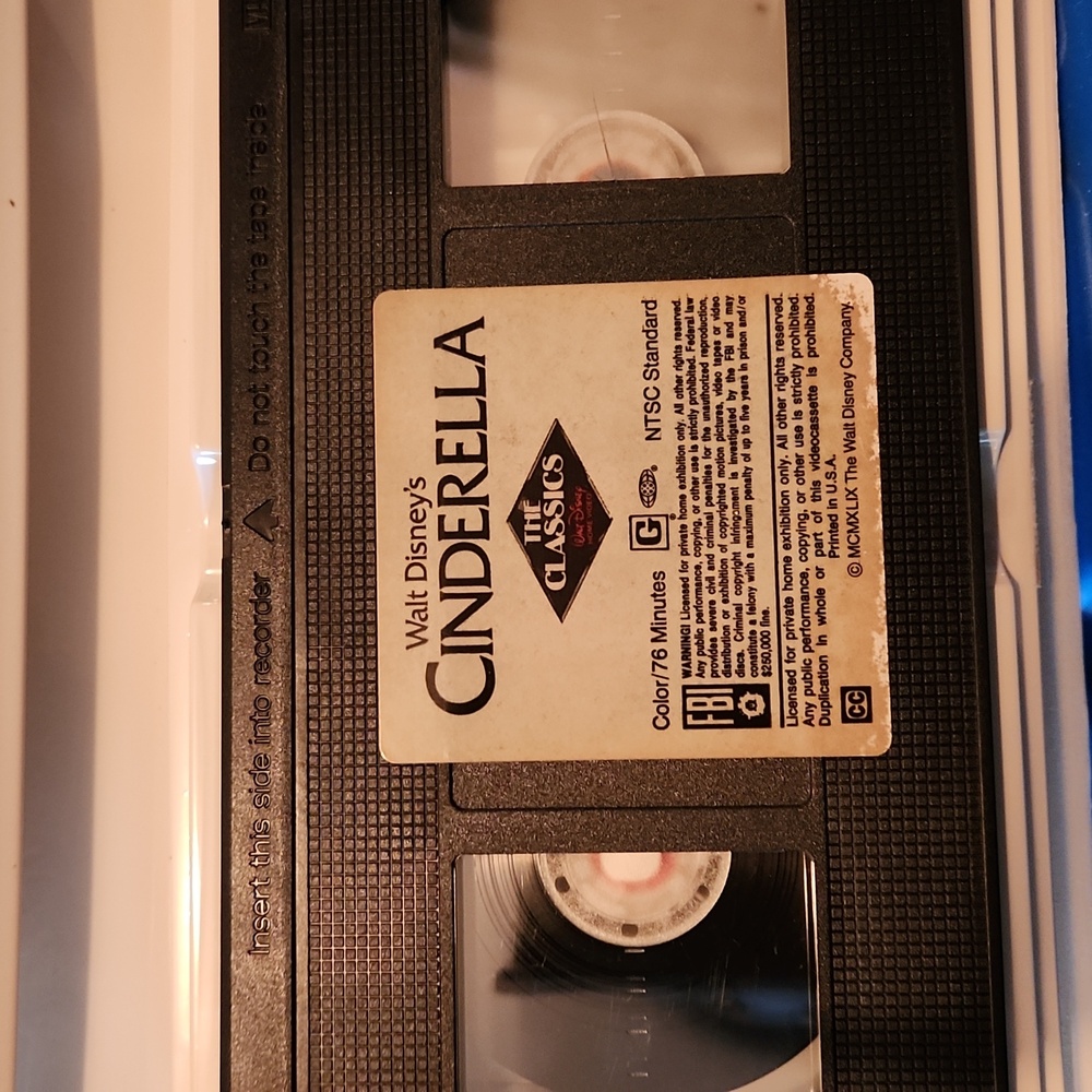 Walt Disney's Classic Cinderella VHS - Picture 4 of 4